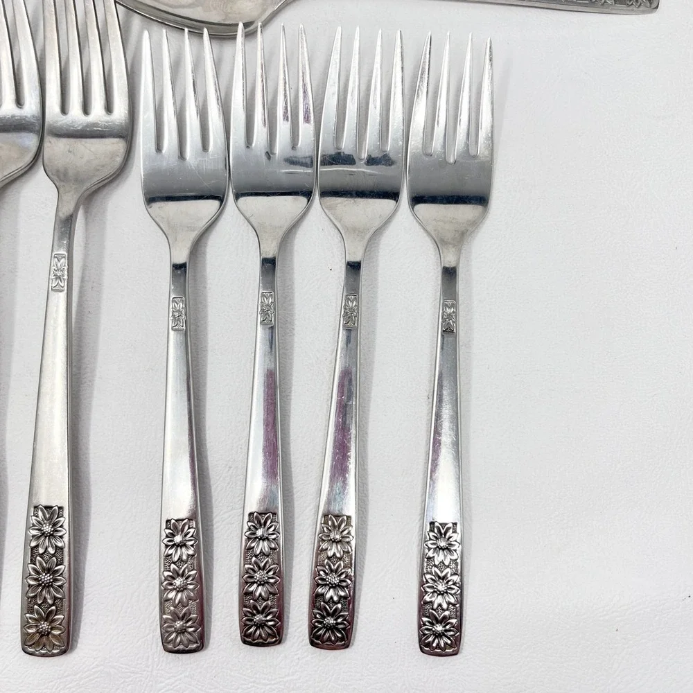 Rogers‎ Suncrest Stainless Flatware Set 35pc Floral Daisy Japan Mid Century READ